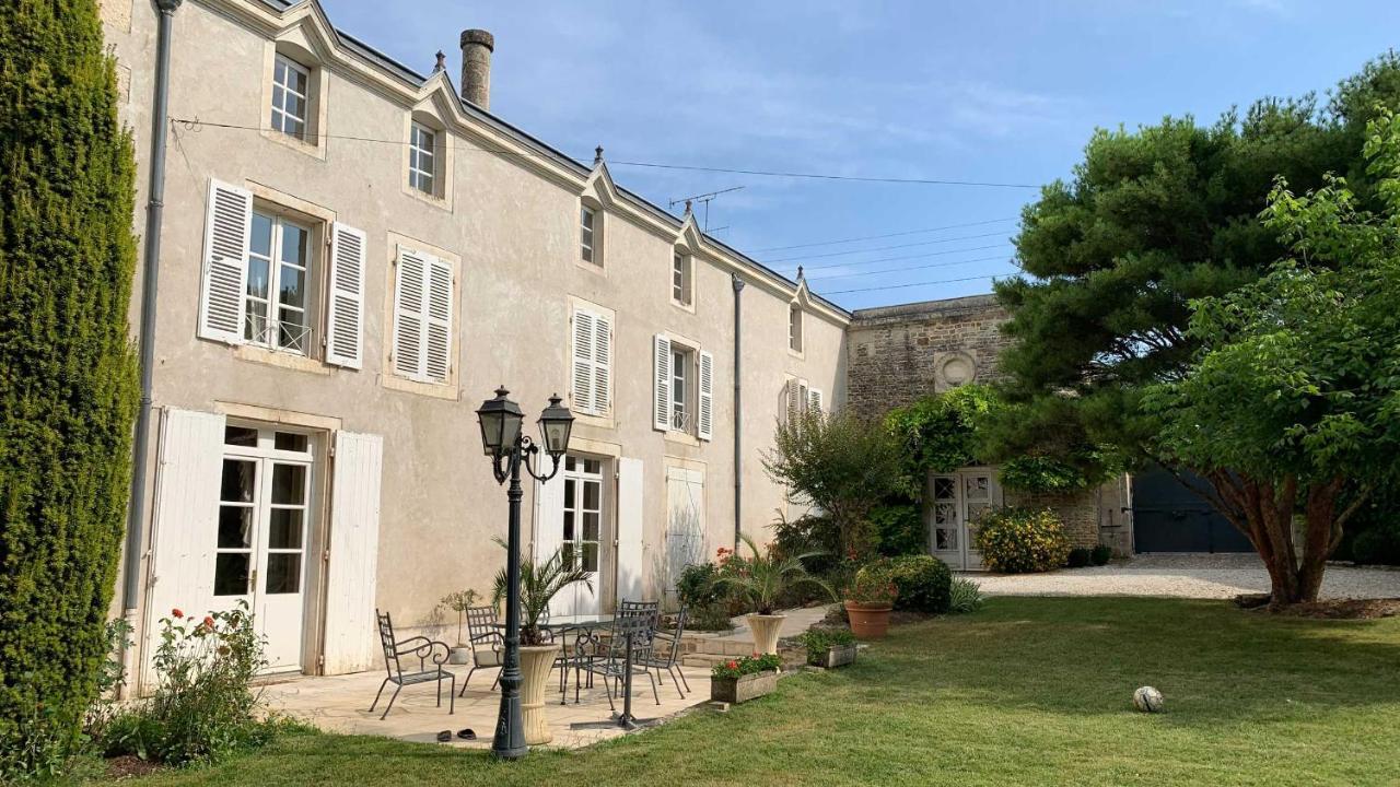 Mazette! Le Château Niort Exterior foto