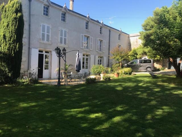 Mazette! Le Château Niort Exterior foto